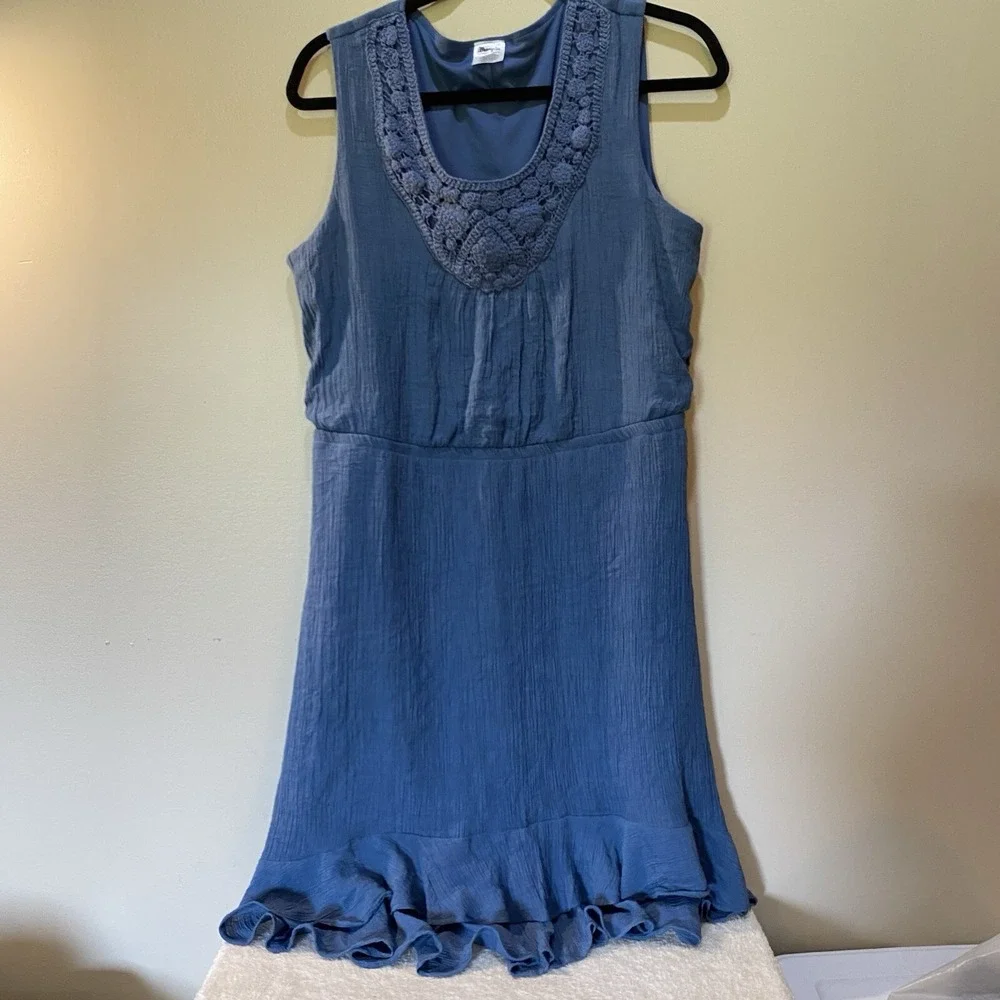Women's Wrangler Sz Large Hi-lo Ruffle Sleeveless Dress With Embroidery Neck - Picture 1 of 7